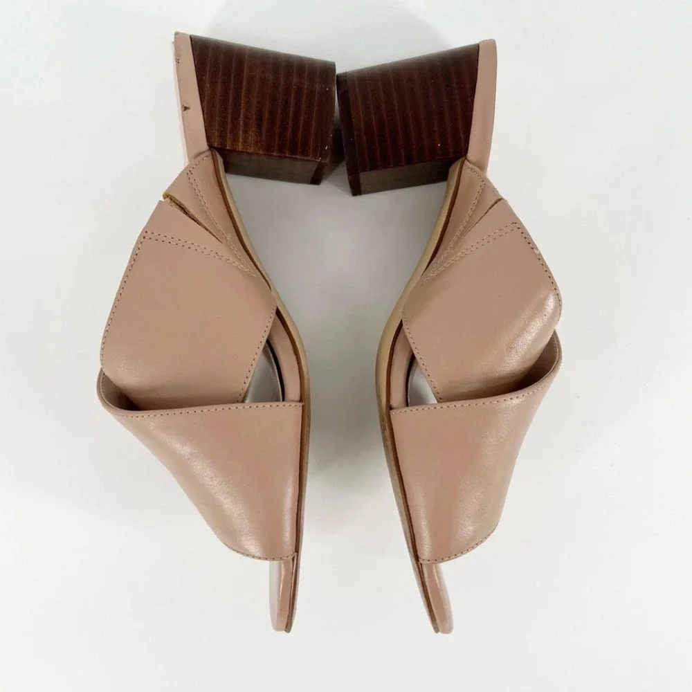 Nine West FREDDIUS Leather Crossover Straps Block Heel Mule Sandals Nude Sz 6.5